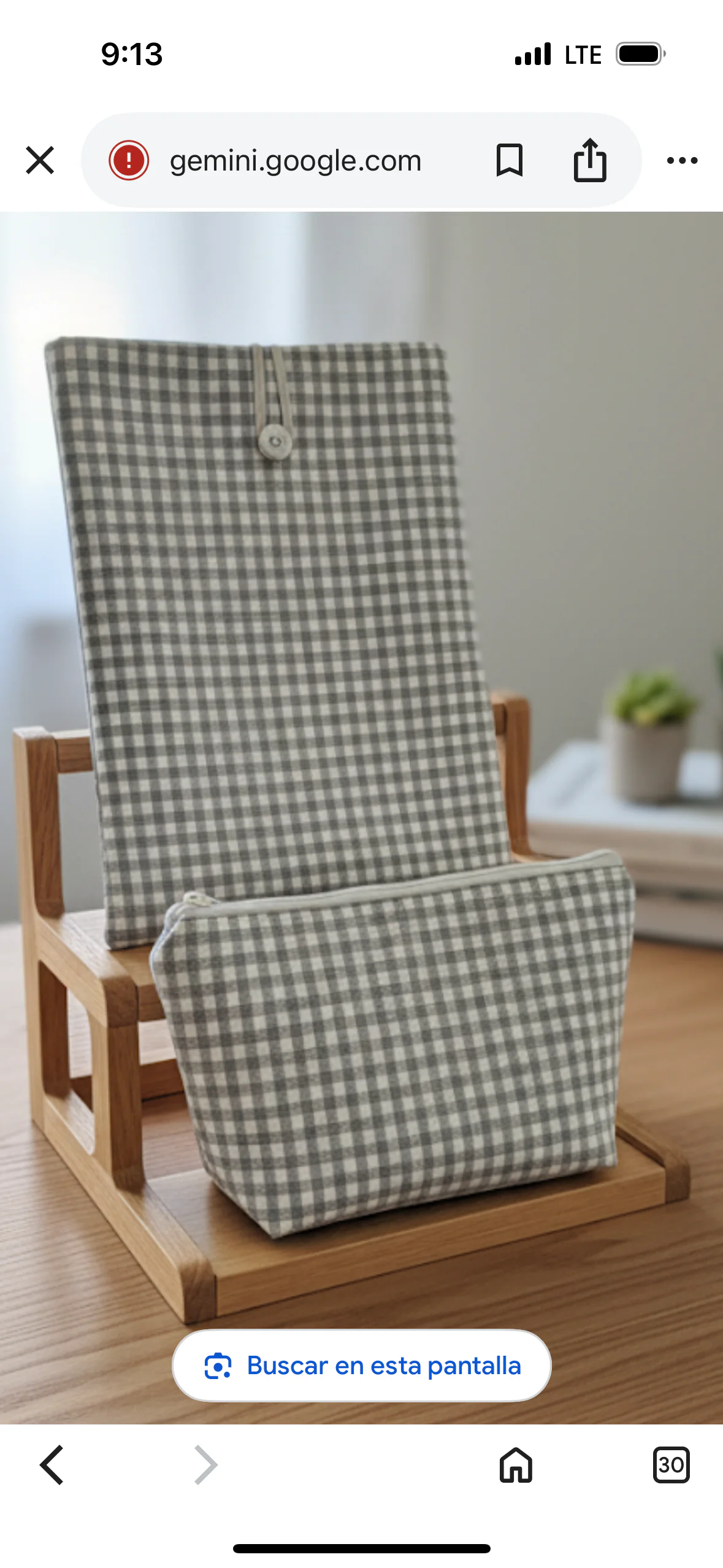 Funda Acolchada Vichy Gris y Blanco para Libro/Tablet + Neceser a Juego - Protección y Estilo - Imagen 4