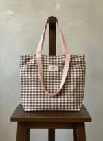 Totebag y Neceser a Juego - Vichy marrón con asas rosas - Imagen 2