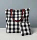 Totebag y neceser granate - Imagen 2