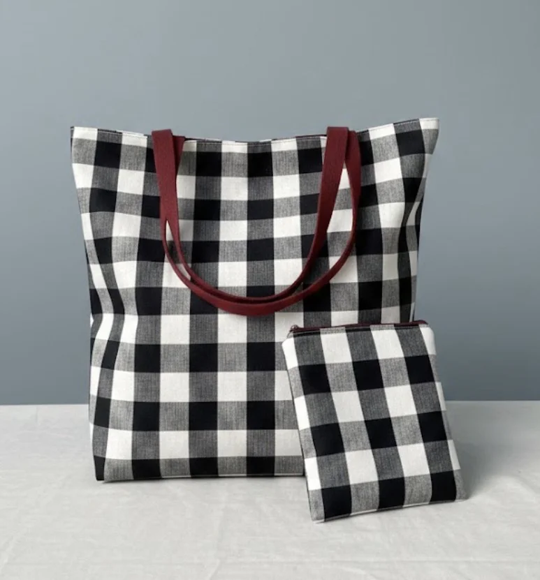 Totebag y neceser granate - Imagen 2