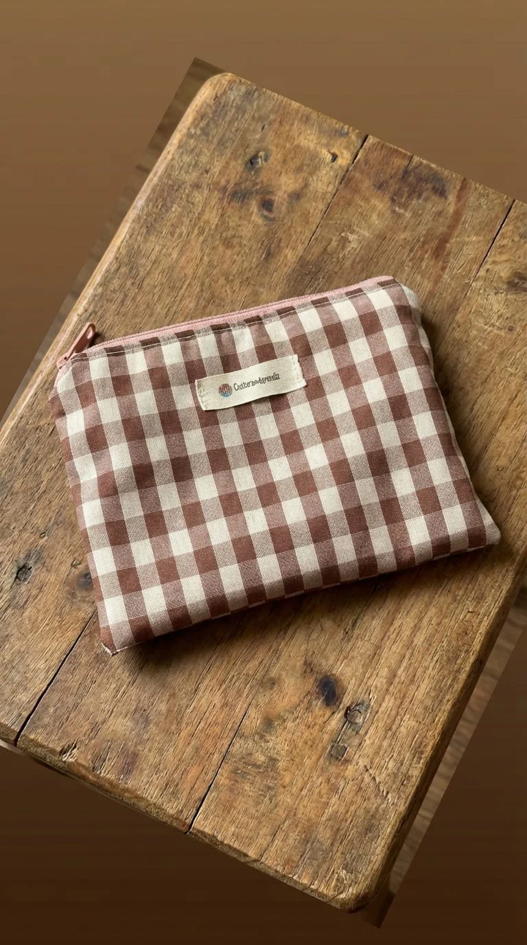 Totebag y Neceser a Juego - Vichy marrón con asas rosas - Imagen 3