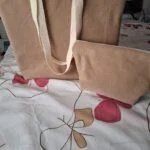 Bolso en pana con neceser