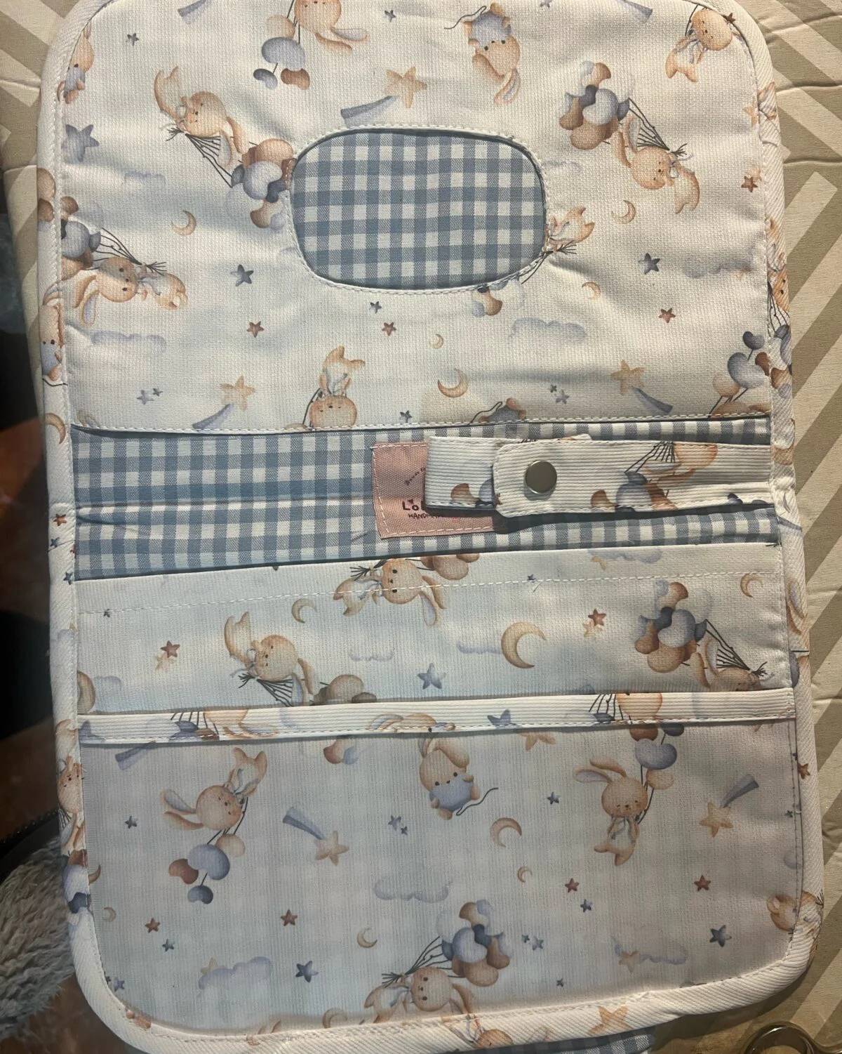 Organizador de Pañales y Documentos para Bebé - Portátil y Elegante - Imagen 4