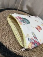 Elegante Conjunto de Funda de Libro y Neceser a Juego - Protección y Estilo para Lectores - Imagen 3