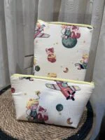 Elegante Conjunto de Funda de Libro y Neceser a Juego - Protección y Estilo para Lectores