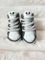 Zapatilla tipo convers a crochet - Imagen 2