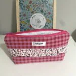 Estuche de Tela Hecho a Mano: Organizador Versátil y Ecológico