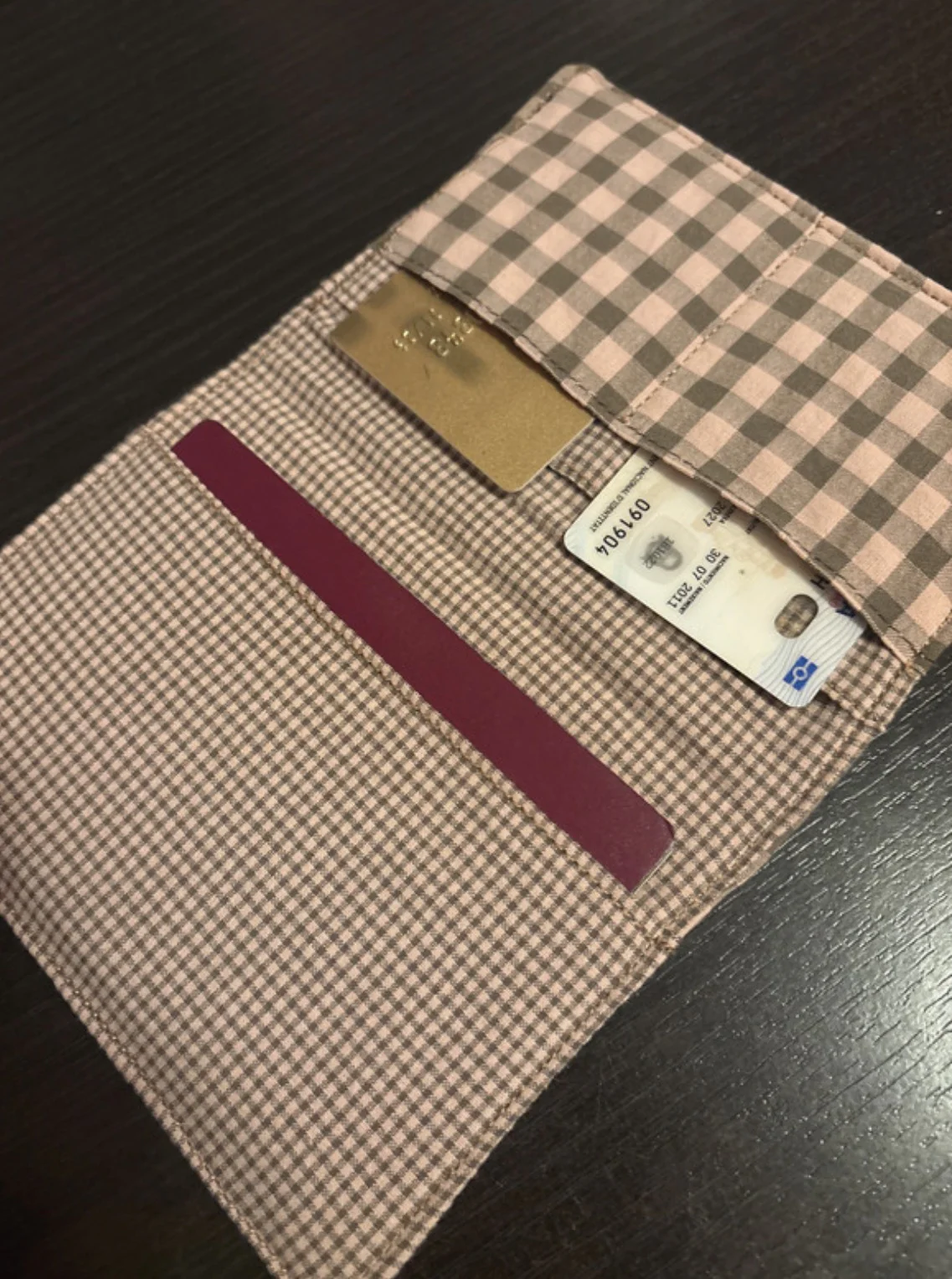 Funda de Pasaporte y Documentos de Viaje Artesanal | Organizador de DNI y Billetes - Imagen 3