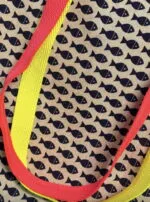 Bolsa Totebag Artesanal Fluorescente con Forro y Asas Mochileras - Hecho en España - Imagen 2