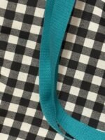 Bolsa Totebag Vichy Negro y Blanco con Asas Turquesa y Funda Acolchada a Juego - Imagen 4